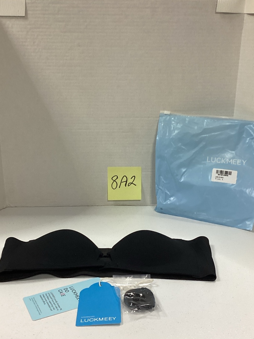 Black Strapless Push-Up Bra